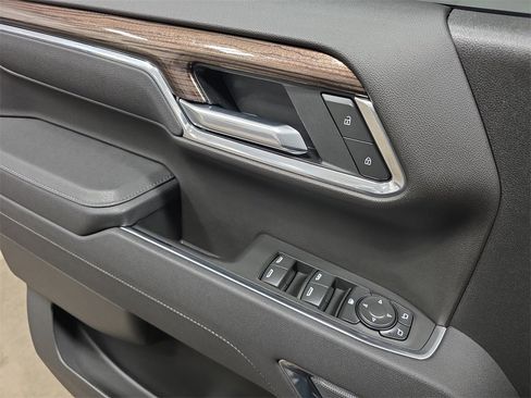 Certified 2025 Chevrolet Silverado 1500 LT image 27