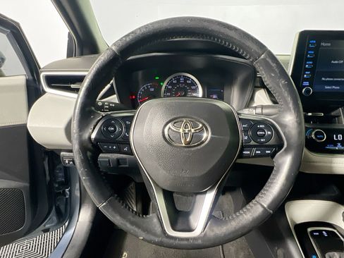 Used 2020 Toyota Corolla SE w/ SE Premium Package FWD image 16