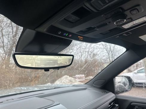 New 2025 GMC Yukon AT4 Ultimate image 42