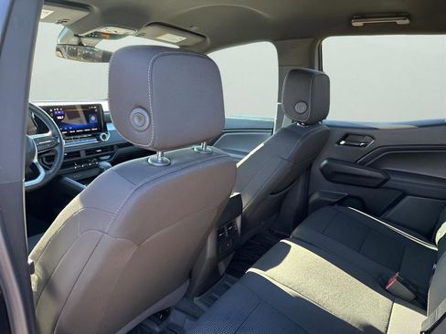 Used 2024 Chevrolet Colorado LT image 17