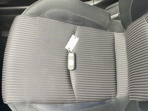 Used 2015 MAZDA MAZDA3 i Touring FWD image 9