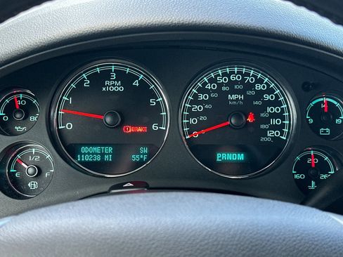 Used 2014 GMC Yukon XL Denali image 20