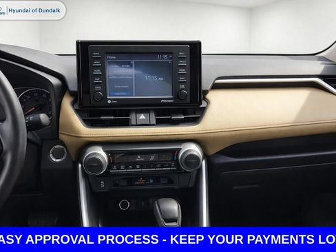 Used 2020 Toyota RAV4 LE FWD image 12