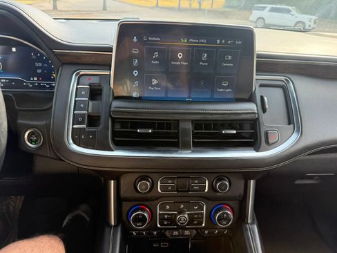 Used 2023 Chevrolet Suburban Premier AWD/4WD image 38