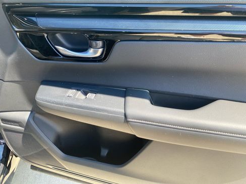 Used 2025 Honda CR-V EX-L image 35
