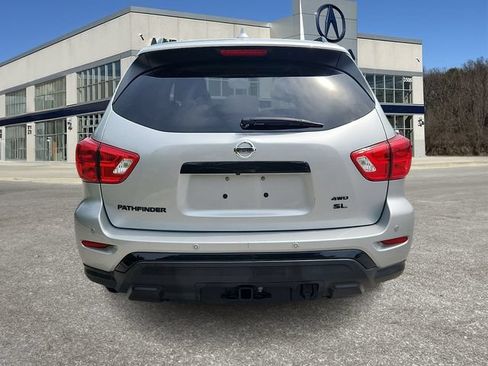 Used 2019 Nissan Pathfinder SL AWD/4WD image 5
