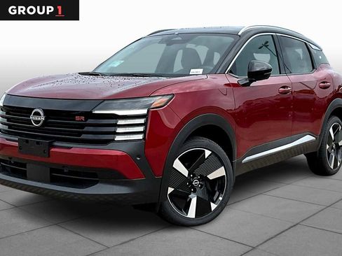 New 2025 Nissan Kicks SR image 1