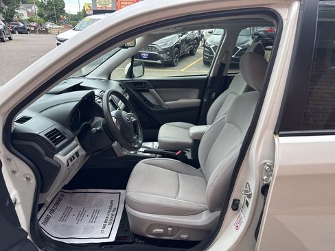 Used 2015 Subaru Forester 2.5i Premium AWD/4WD image 16