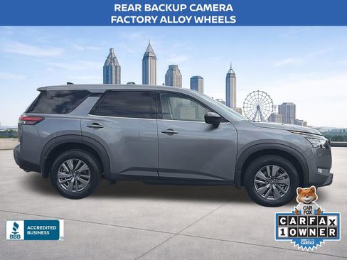 Certified 2025 Nissan Pathfinder S FWD image 6