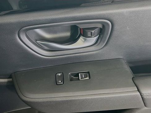 Used 2025 Honda Pilot Touring image 32