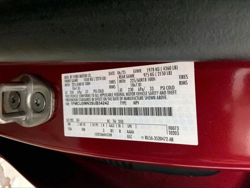 Used 2025 Ford Escape ST-Line FWD image 30