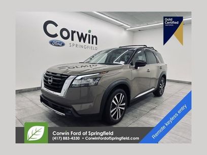 Used 2023 Nissan Pathfinder Platinum