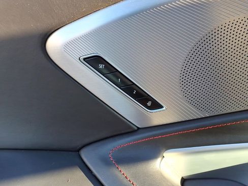 Used 2022 Chevrolet Corvette Stingray Premium Conv w/ Z51 Performance Package image 11