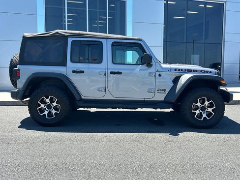 Used 2021 Jeep Wrangler Unlimited Rubicon image 2