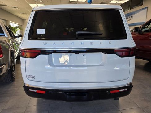 New 2025 Jeep Wagoneer 4WD image 5