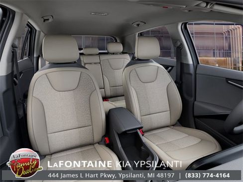 New 2025 Kia Niro EX image 15