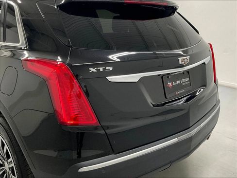 Used 2017 Cadillac XT5 Luxury w/ Driver Awareness Package FWD image 26