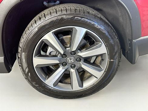 Used 2024 Honda Pilot Elite image 11