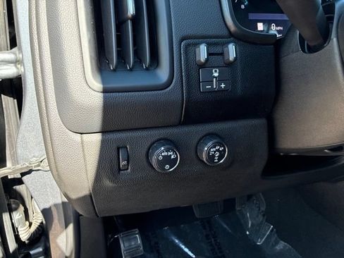 Used 2021 Chevrolet Colorado ZR2 AWD/4WD image 8