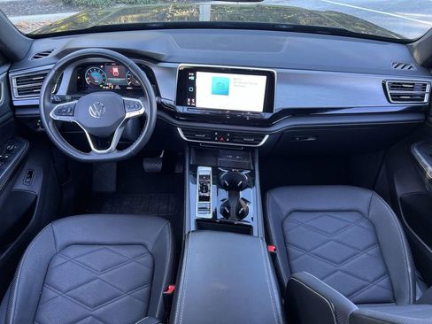 Certified 2024 Volkswagen Atlas Cross Sport SE image 21