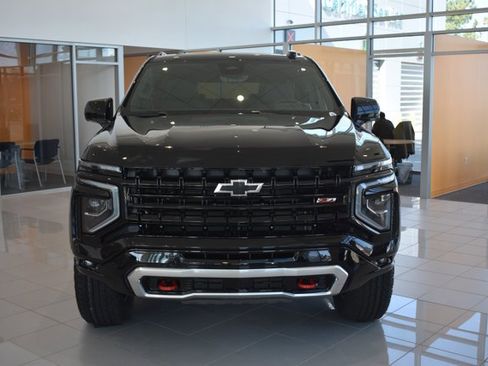 New 2026 Chevrolet Suburban Z71 w/ Z71 Off-Road Package image 2