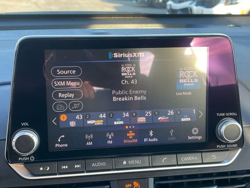 Used 2025 Nissan Altima 2.5 SV image 20