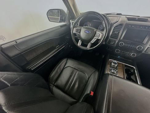 Used 2018 Ford Expedition Platinum image 9