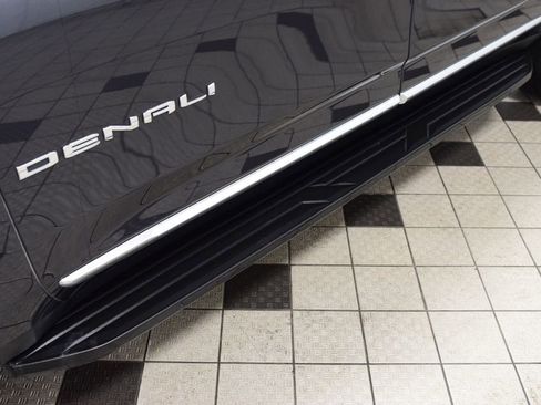 Used 2024 GMC Yukon XL Denali w/ Advanced Technology Package AWD/4WD image 30