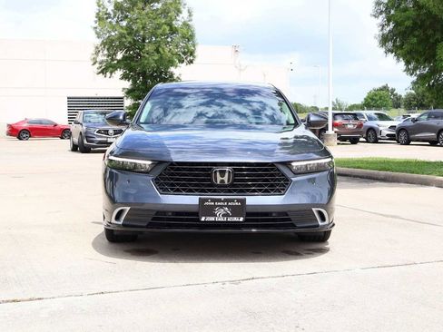 Used 2025 Honda Accord Touring image 6