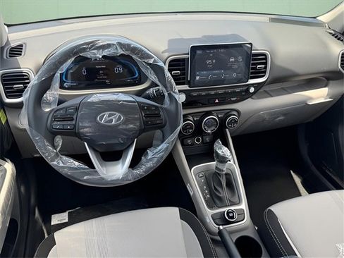 New 2025 Hyundai Venue SEL image 8