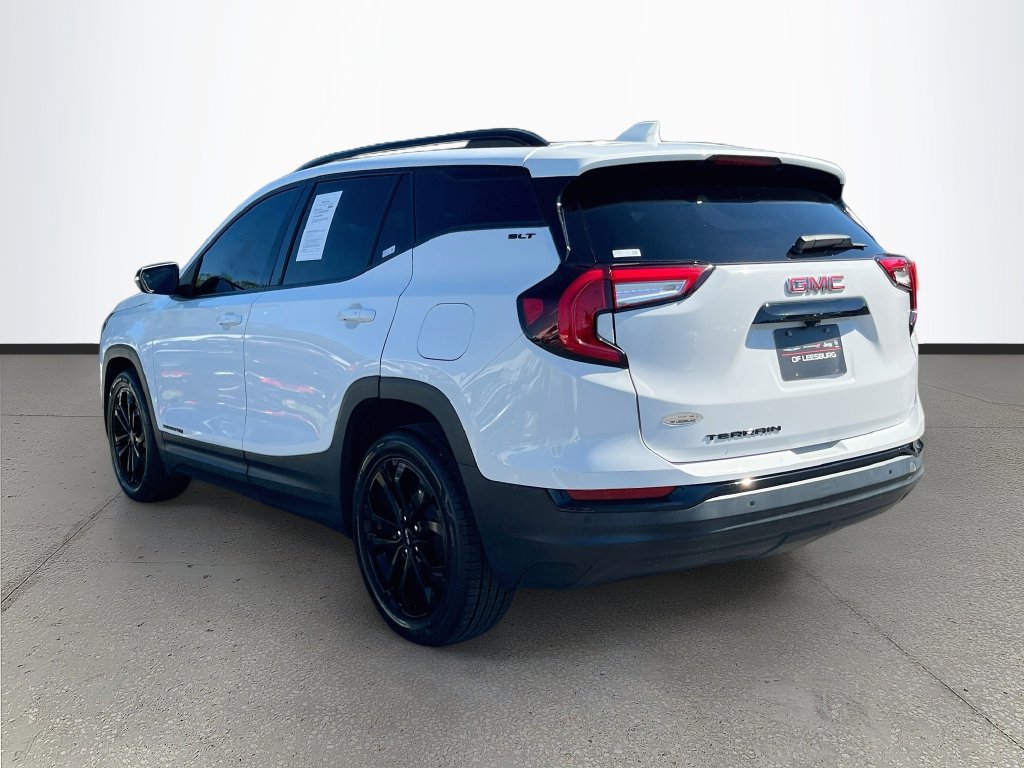 Used 2022 GMC Terrain SLT w/ Tech Package FWD image 5