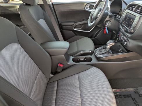 Certified 2024 Kia Soul LX w/ Option Group 015 FWD image 12