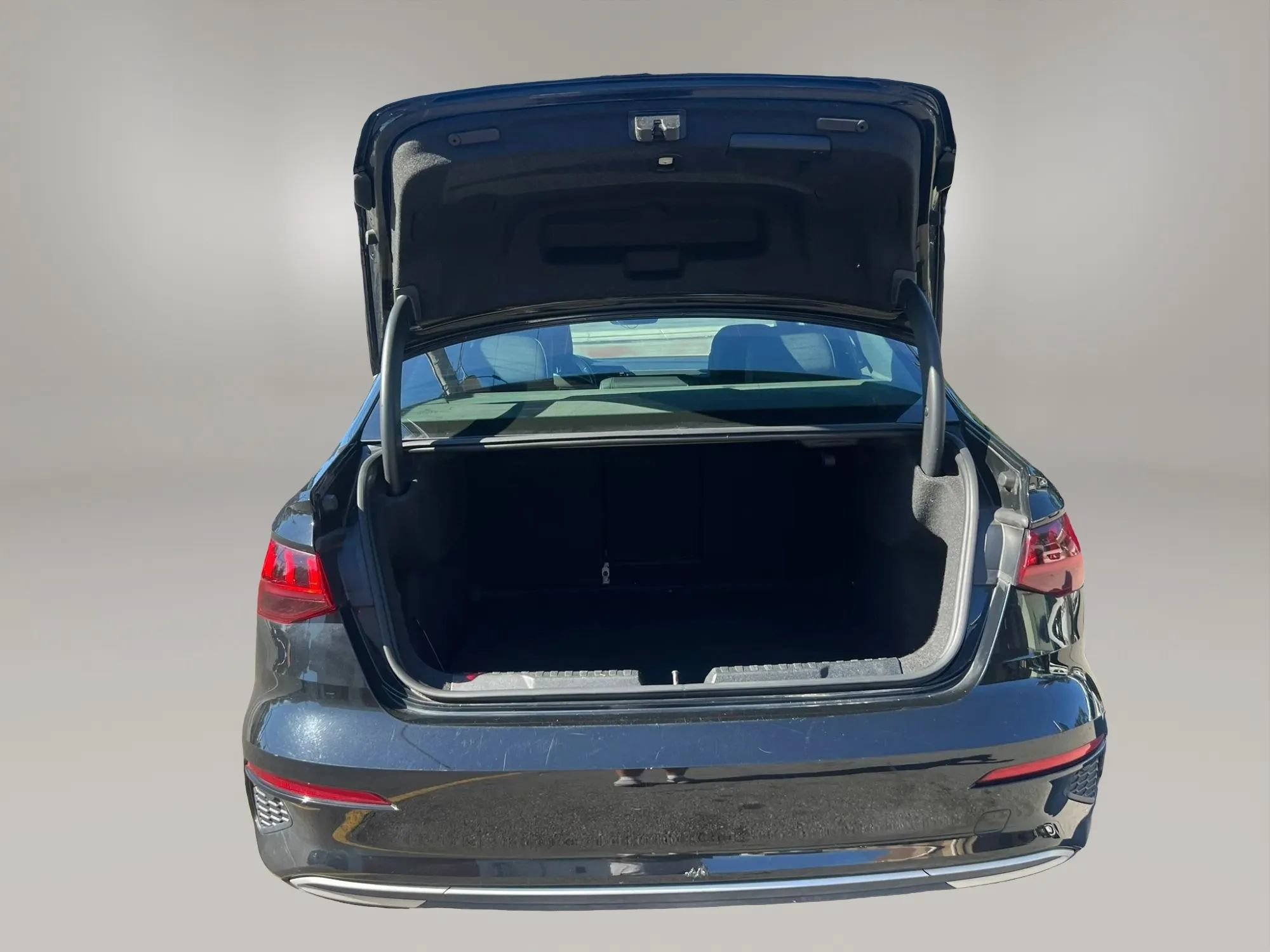 Used 2022 Audi A3 2.0T Premium FWD image 7