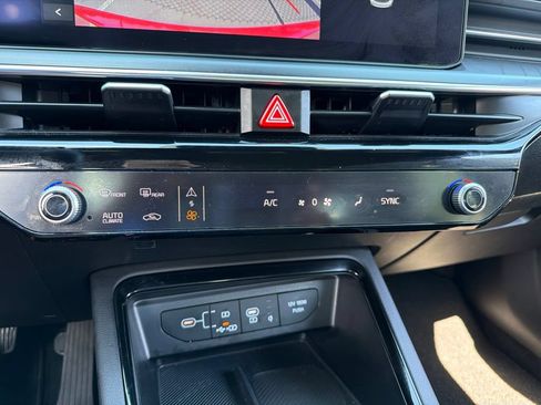 Certified 2025 Kia K5 GT-Line AWD/4WD image 13