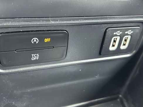 Used 2018 Ford EcoSport SE AWD/4WD image 25
