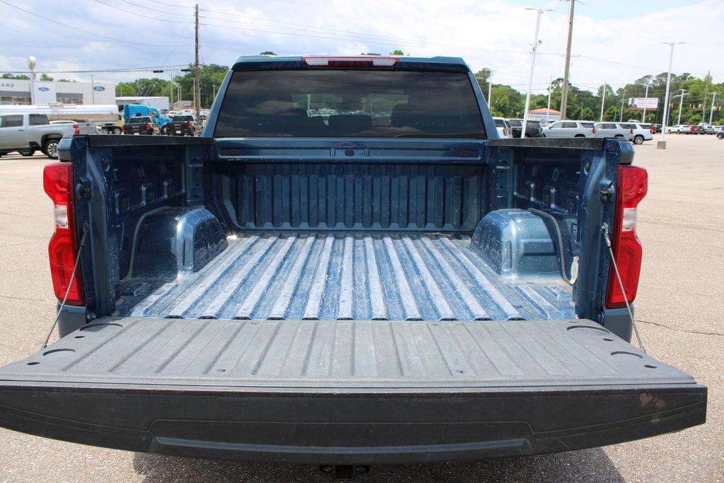 Used 2024 Chevrolet Silverado 1500 RST w/ Z71 Off-Road Package AWD/4WD image 19