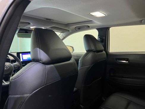 Certified 2023 Toyota Corolla Cross XLE image 12