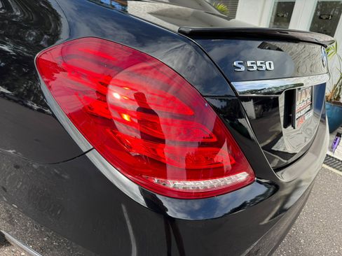 Used 2017 Mercedes-Benz S 550 Sedan image 6