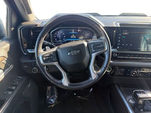 Used 2023 Chevrolet Silverado 1500 LT Trail Boss w/ Convenience Package II image 13