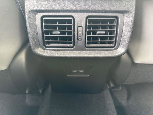 Certified 2023 Toyota Venza Limited AWD/4WD image 27