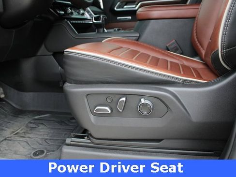 Used 2025 GMC Sierra 1500 Denali Ultimate image 5