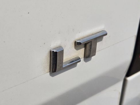 Used 2022 Chevrolet Colorado LT w/ Fleet Safety Package RWD image 11
