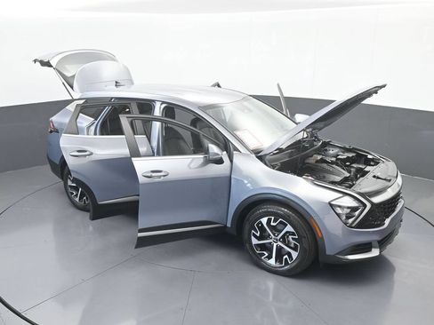 Used 2023 Kia Sportage EX FWD image 34
