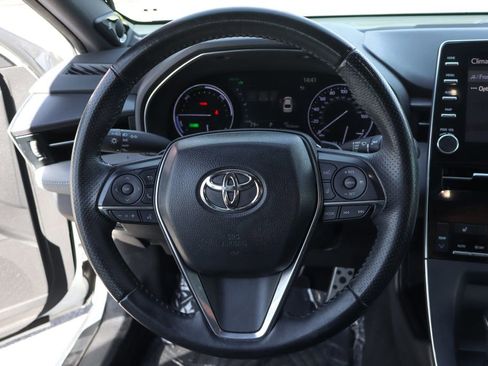 Used 2020 Toyota Avalon XSE image 22