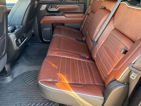 Used 2024 GMC Sierra 2500 Denali Ultimate image 15