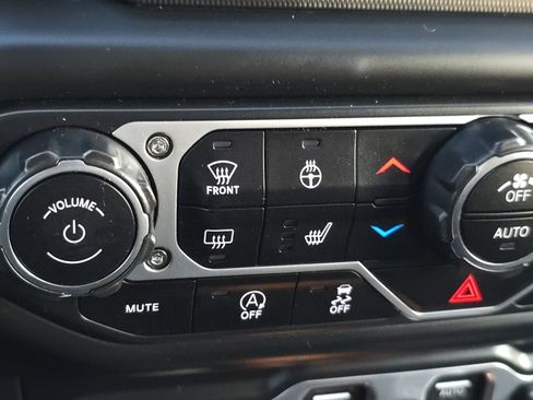 Used 2018 Jeep Wrangler Unlimited Sport S image 5