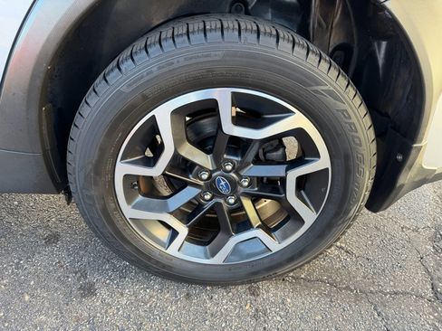 Used 2017 Subaru Crosstrek 2.0i Limited image 66