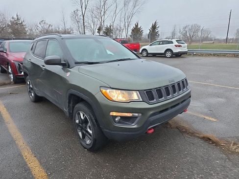 Used 2018 Jeep Compass Trailhawk w/ Cold Weather Group image 2
