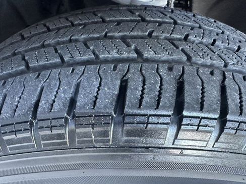 Used 2021 Chevrolet Silverado 1500 LT image 24