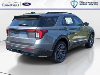 New 2026 Ford Explorer ST-Line w/ ST-Line Street Pack AWD/4WD video 3